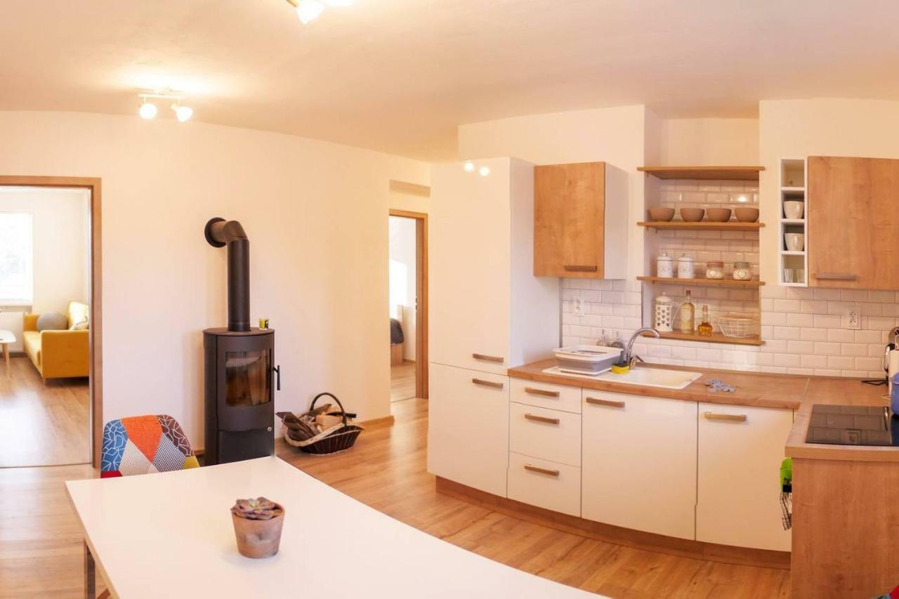 2 Bedroom Flat In The Heart Of Liptovský Mikuláš Eksteriør billede